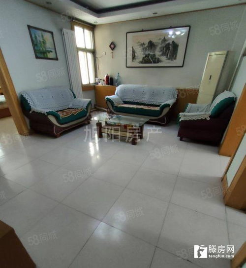 市中心 新興南區多層一樓三室兩廳一衛106平簡裝98萬證滿五年帶儲藏室 滕州二手房出售