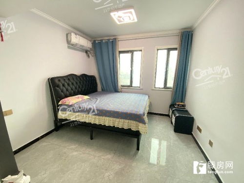 緹香郡一期,17樓復式,上下兩層,樓層標準層高,五室2廳2衛,豪華裝修,落地窗,南北通透,戶型方正, 滕州二手房出售