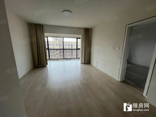 和家園,一梯一戶總高18的,文化路實(shí)小學(xué)區(qū),毛坯三室兩廳兩衛(wèi),帶車(chē)位,證滿兩年,飛機(jī)戶型,朝陽(yáng)落地窗 滕州二手房出售