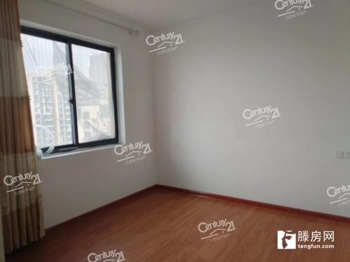 城東 濱江國際3期,前排小高層,飛機戶型,南北通透,三室兩廳兩衛(wèi),送一個地下車位,證滿兩年,有鑰匙 滕州二手房出售